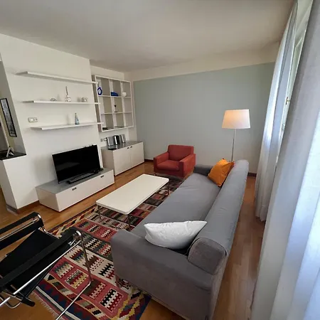 Casa Giona Apartment *